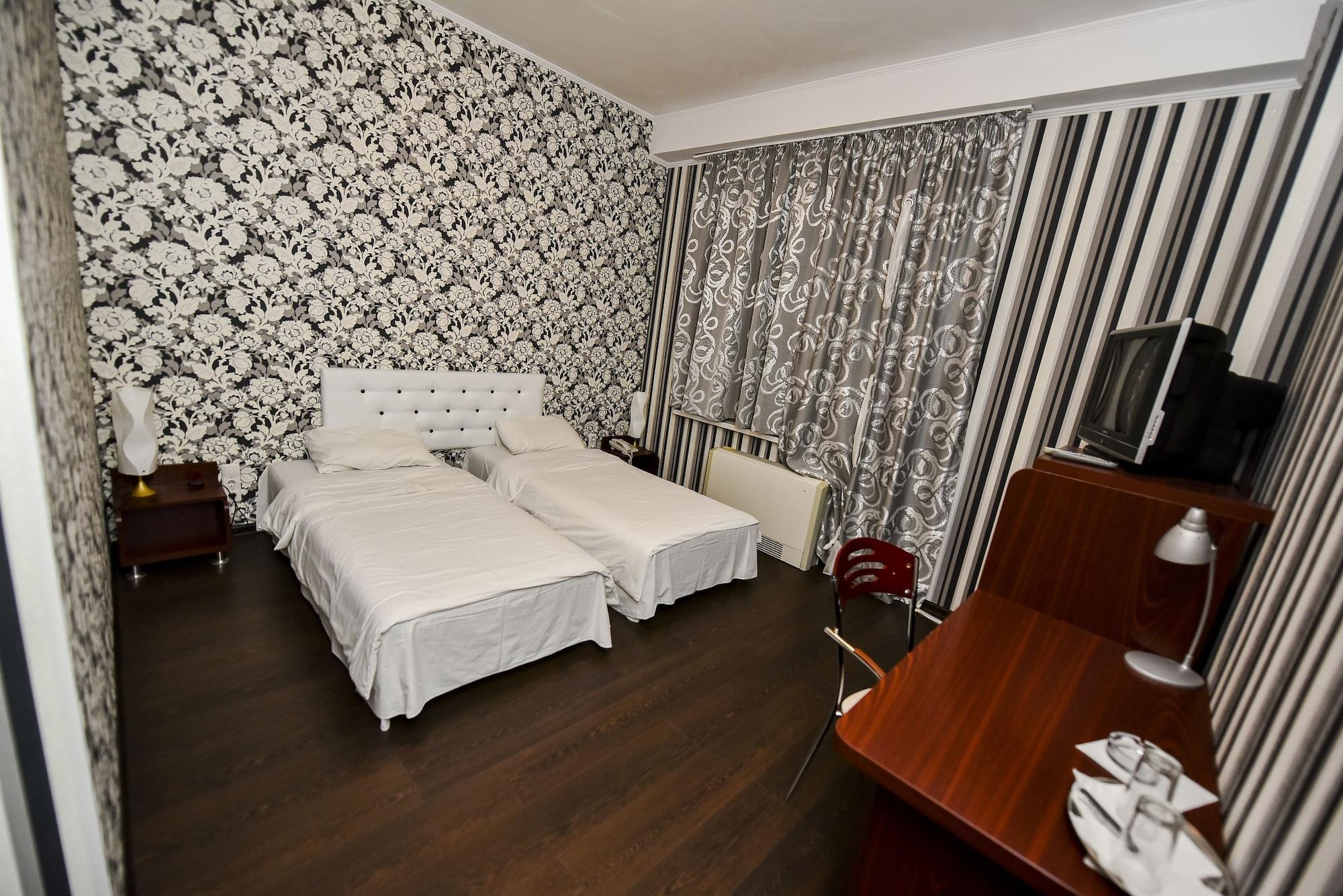 Mesogios Hotel Kisinyov Kültér fotó