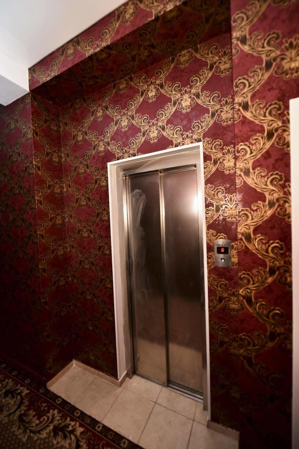 Mesogios Hotel Kisinyov Kültér fotó